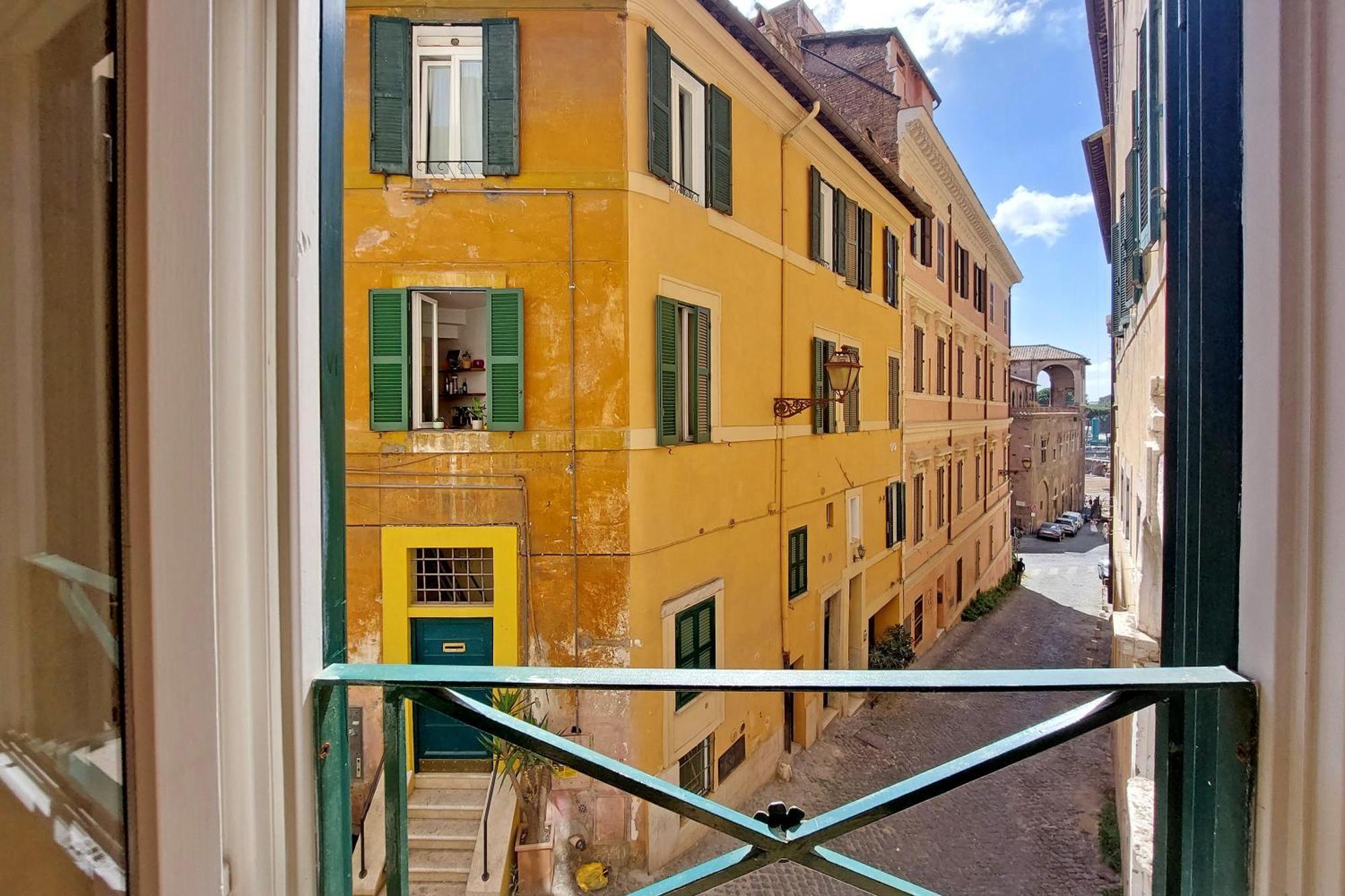 Two Steps From Colosseum, In The Imperial Forums Apartment *